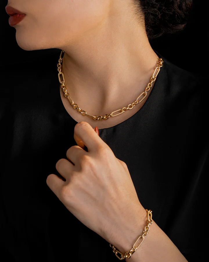 إسورة سلسلة رفيعة
